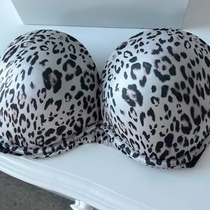 Victoria’s Secret Very Sexy Strapless Bra